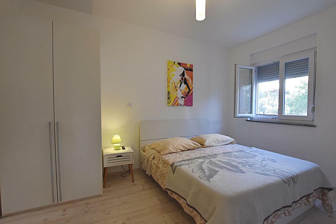 Marine Appartement Sukošan Buitenkant foto